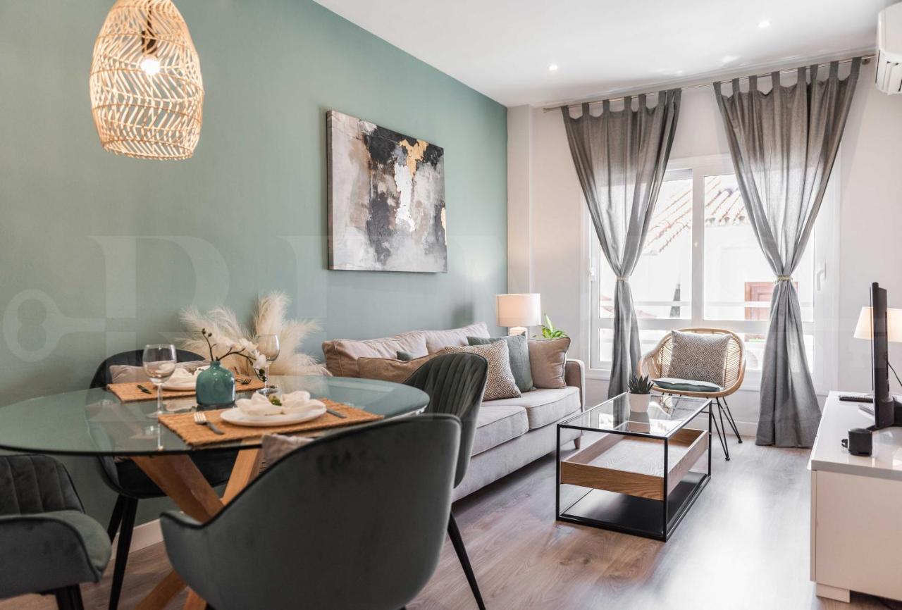 Sunny & Modern Apartment - Center By Rems Малага Екстериор снимка